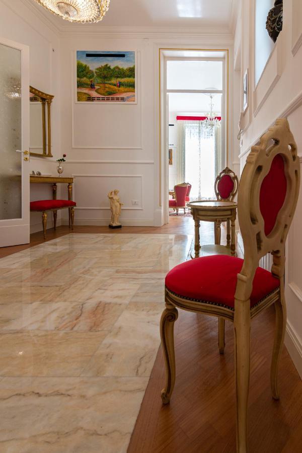 Le Rose Di Nonna Maria, Appartamento Di Lusso In Centro Citta Palermo Eksteriør bilde