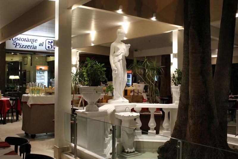 Le Rose Di Nonna Maria, Appartamento Di Lusso In Centro Citta Palermo Eksteriør bilde